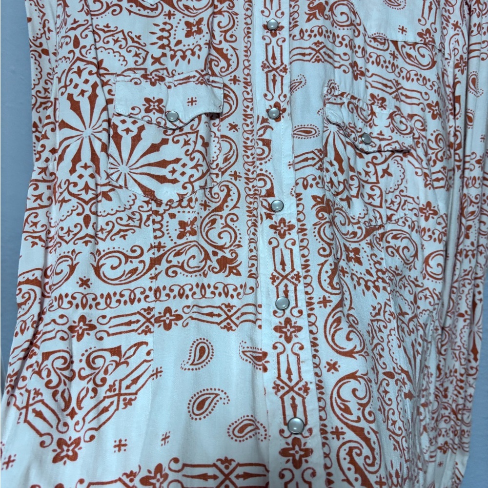 Cotton &‎ Rye Orange and White Paisley Button-Up Shirt Women’s Size: Medium NWOT - Picture 3 of 4